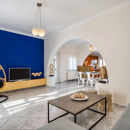 Modern 2 Bed In Downtown Of Fira (Santorini)